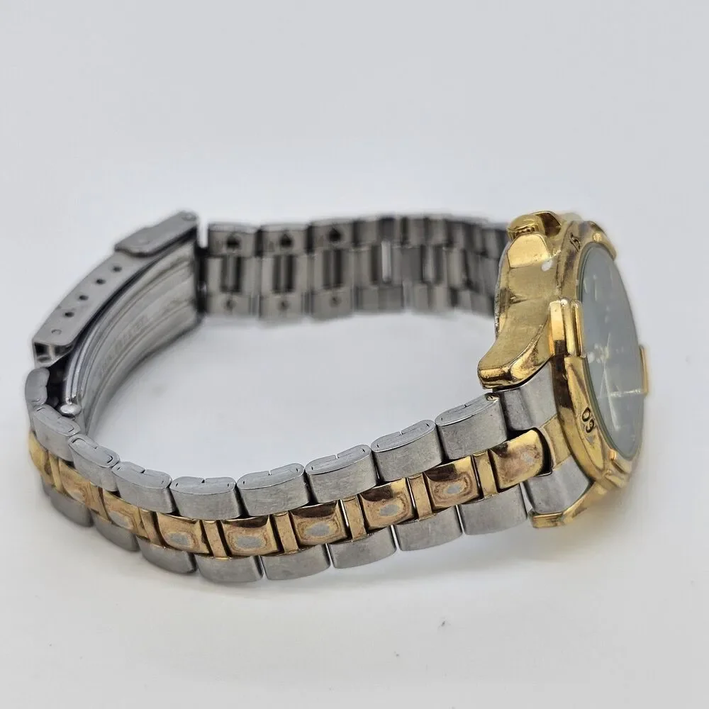VTG Guess Women's Watch‎ 28MM Green Dial Date Two Tone Bracelet 6